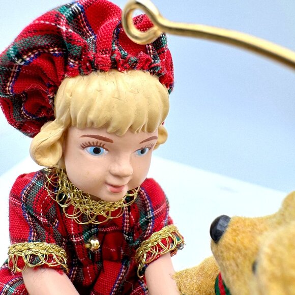 Hallmark 1994 Lucinda and Teddy Keepsake Ornament  QX4813 Vintage - Picture 5 of 11